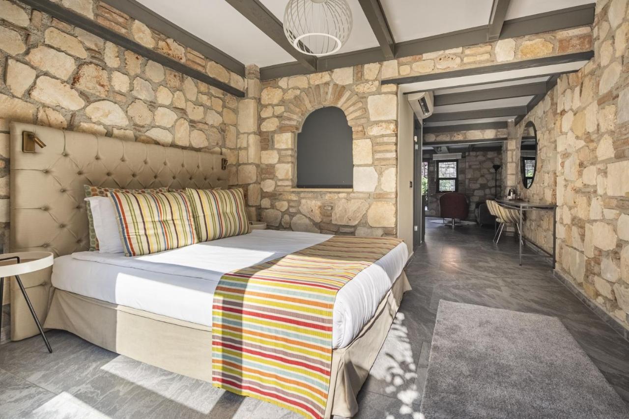 Charming Flat Near Hadrians Gate Apartment