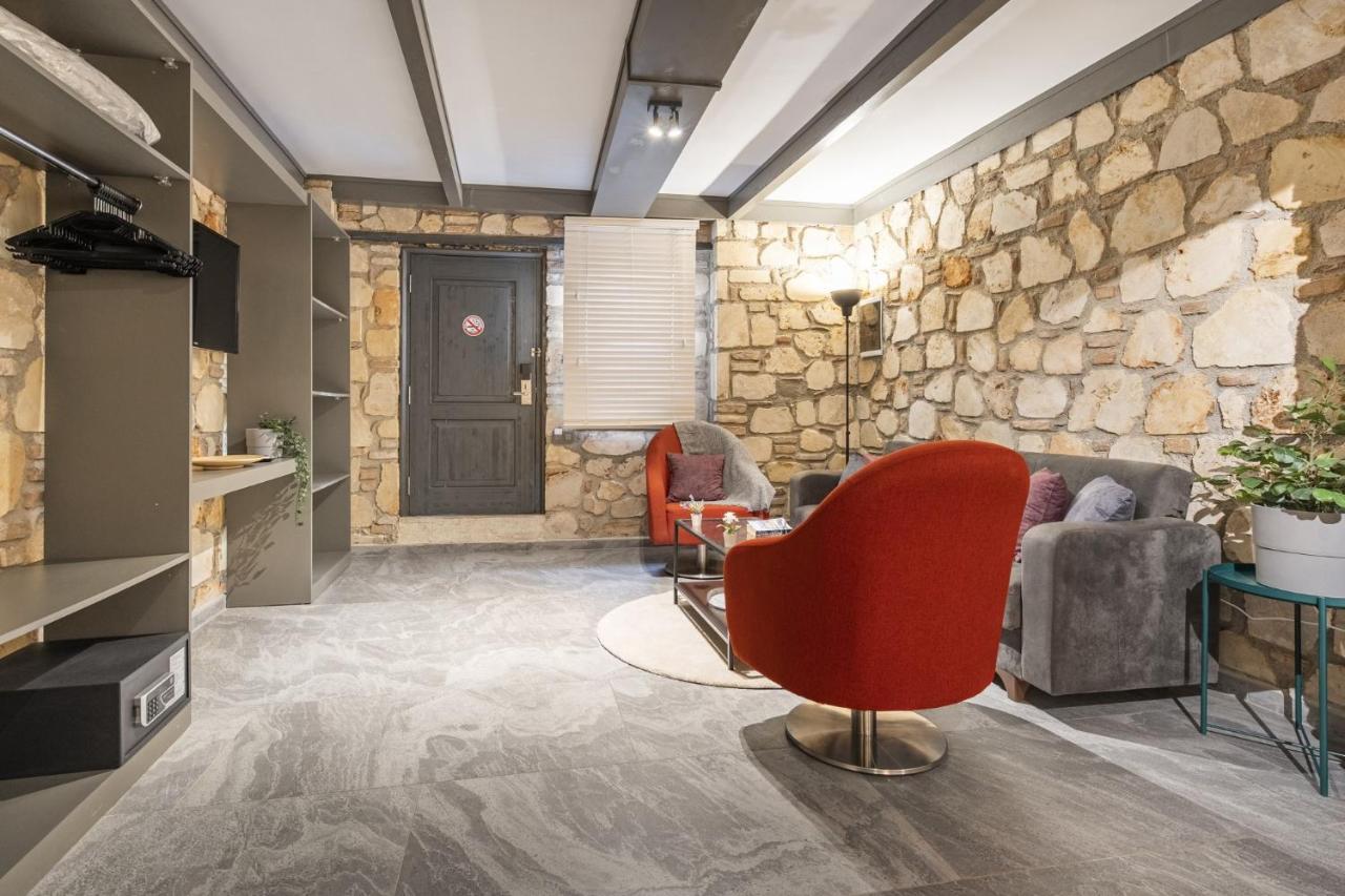 Charming Flat Near Hadrians Gate Apartment Antalya