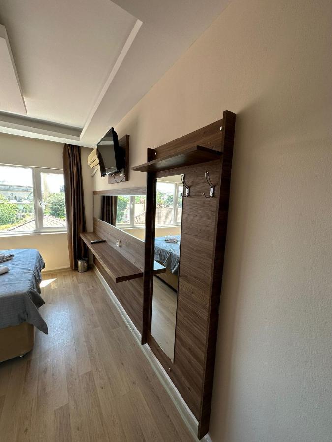 Otel Twenty 2*