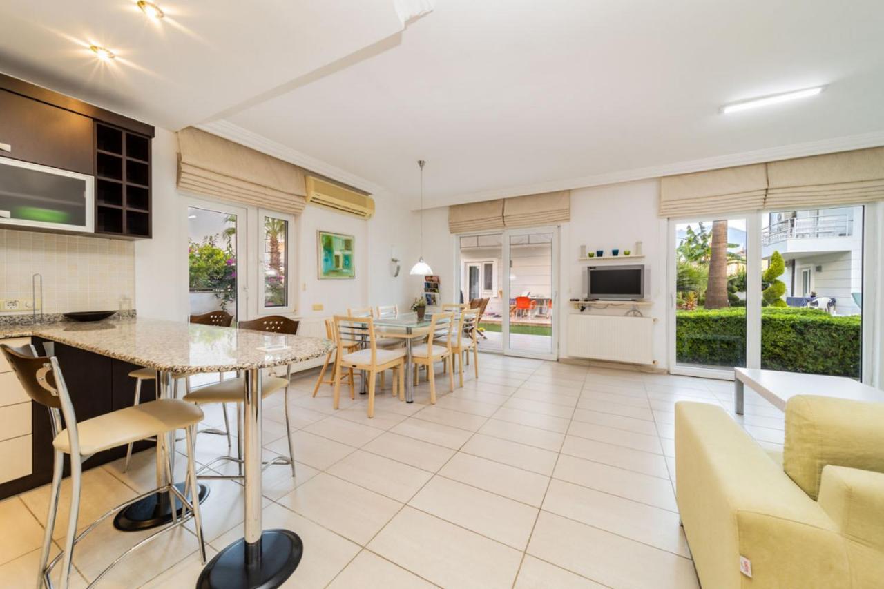 Villa With Garden And Pool In Kemer *