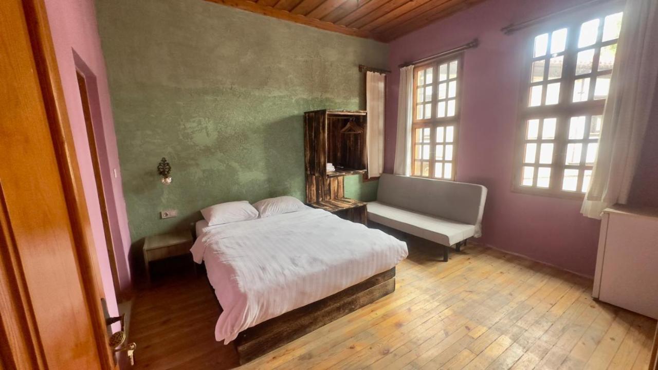 Hotel Wood House 3*