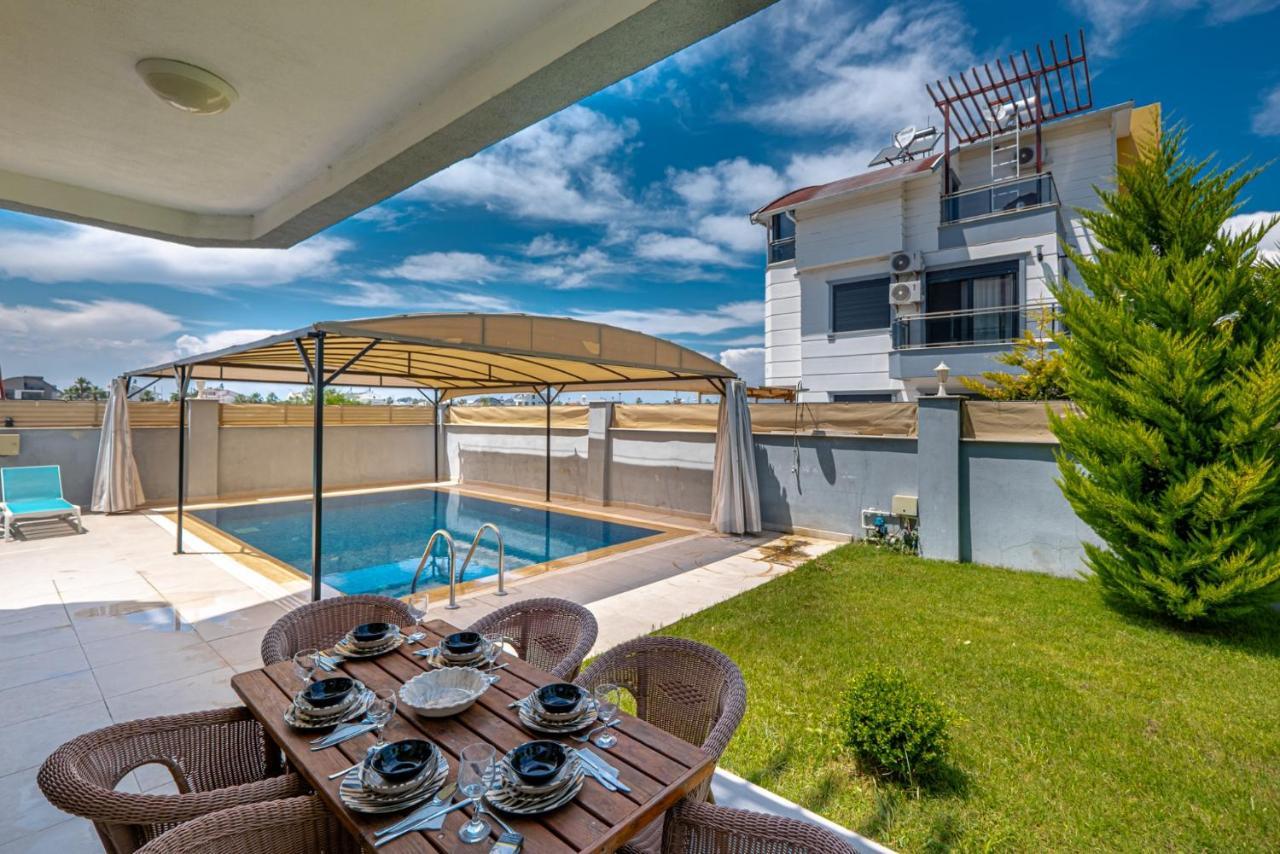 Villa Secluded With Private Pool In *