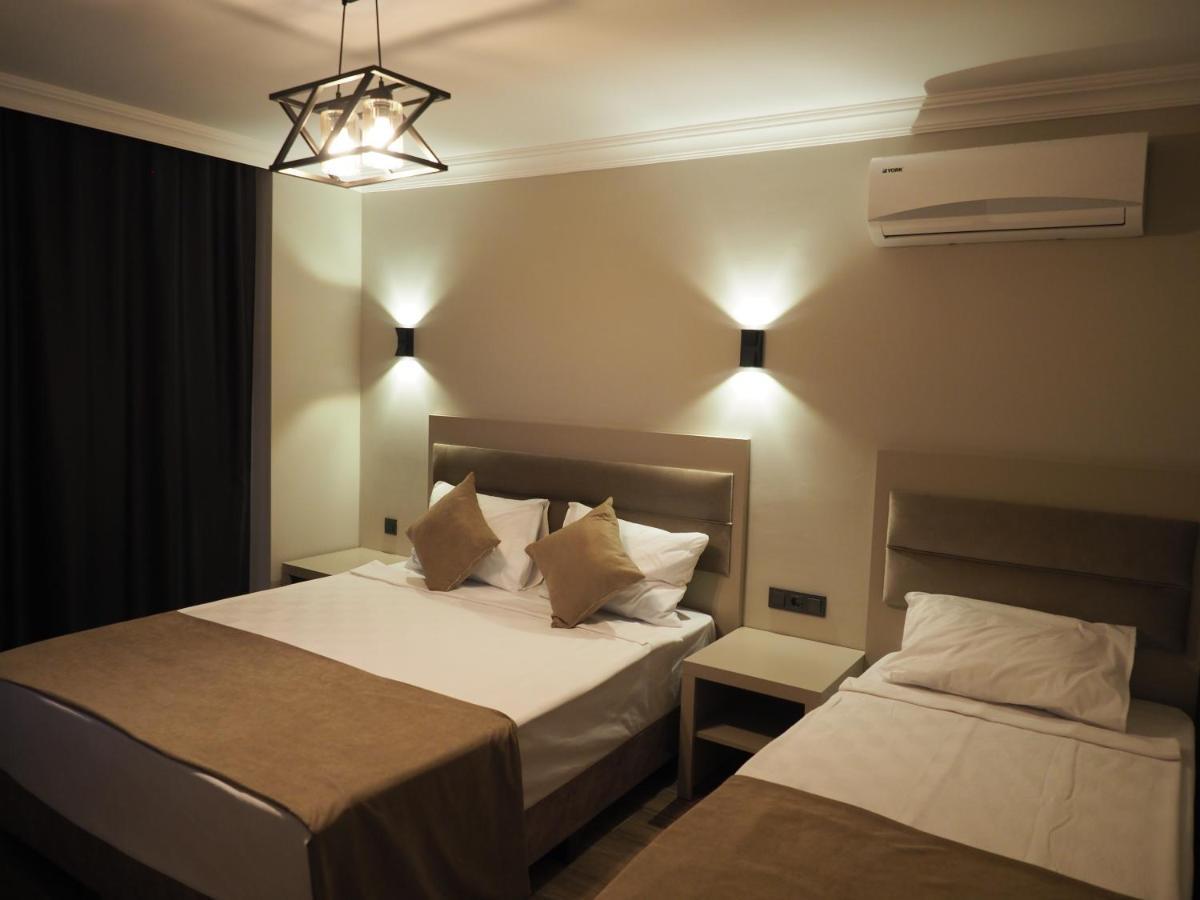Otel Zenia *