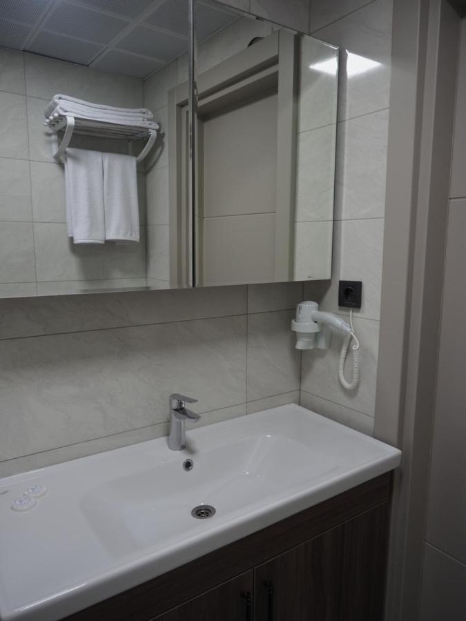 Zenia Otel *
