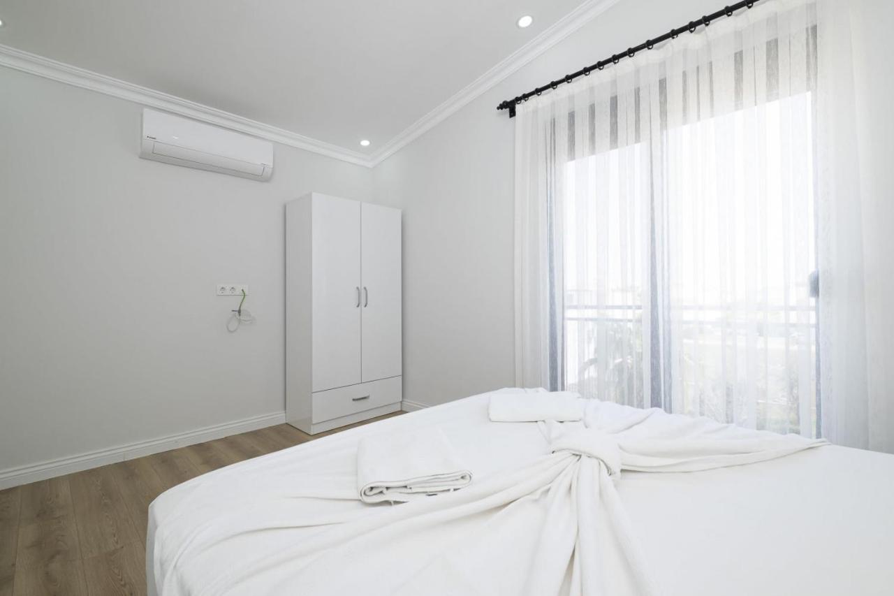 Villa Secluded With Private Pool In *