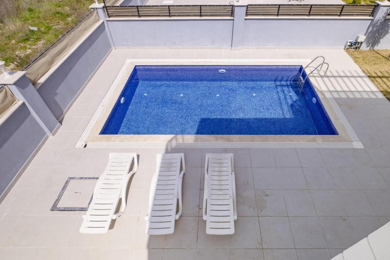 Secluded With Private Pool In Villa
