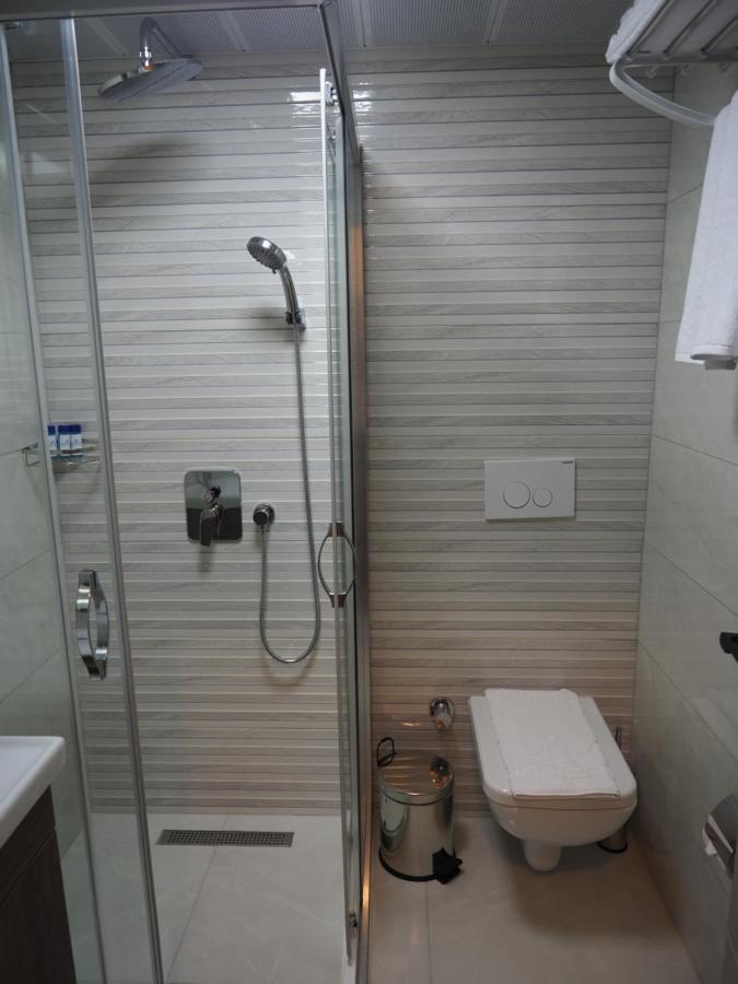 Otel Zenia