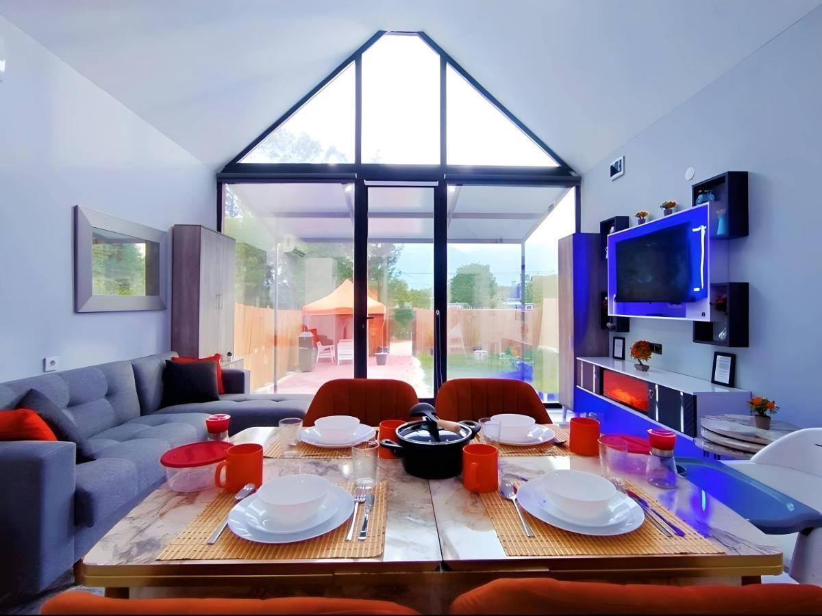 Villa Orange House Private Garden Terrace Hot Tub Mountain Views Konyaalti *