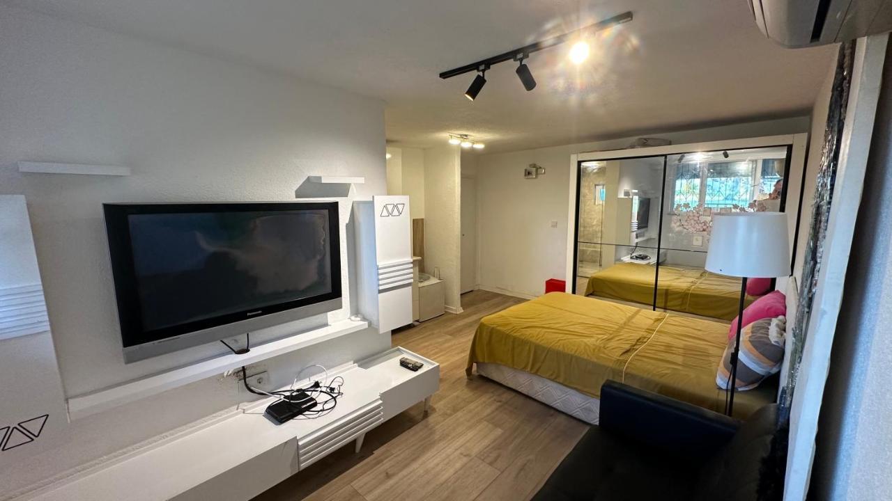 Appartement Flat Situated On Lara