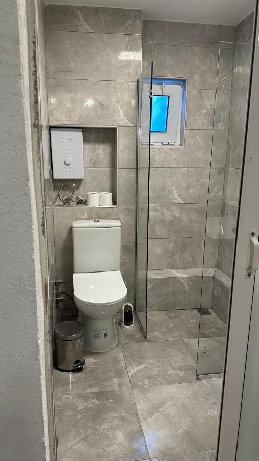 Appartement Flat Situated On Lara *