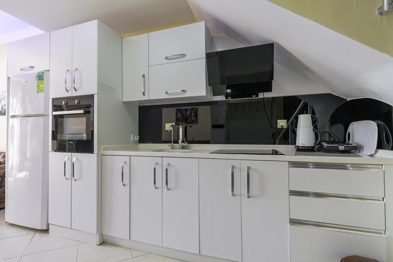 Chic W Patio 5 Min To In Apartment Antalya