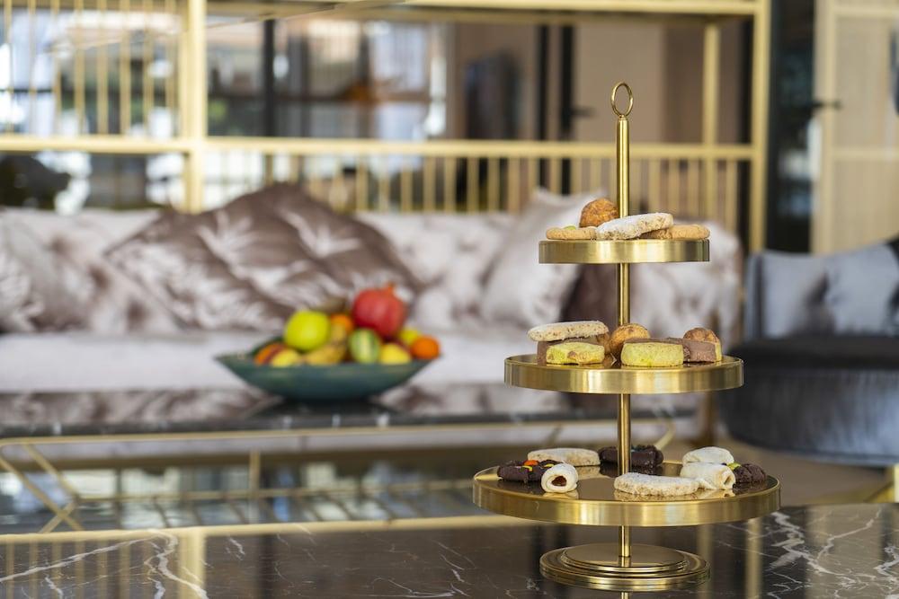 Niss Lara Hotel 3*