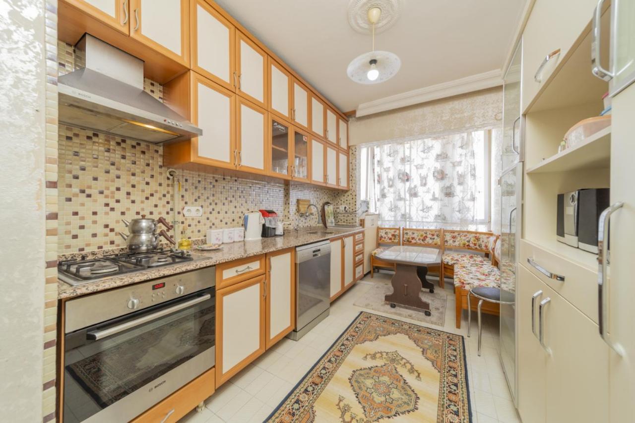 Cozy Flat W Balcony 10 Min To In Apartment *