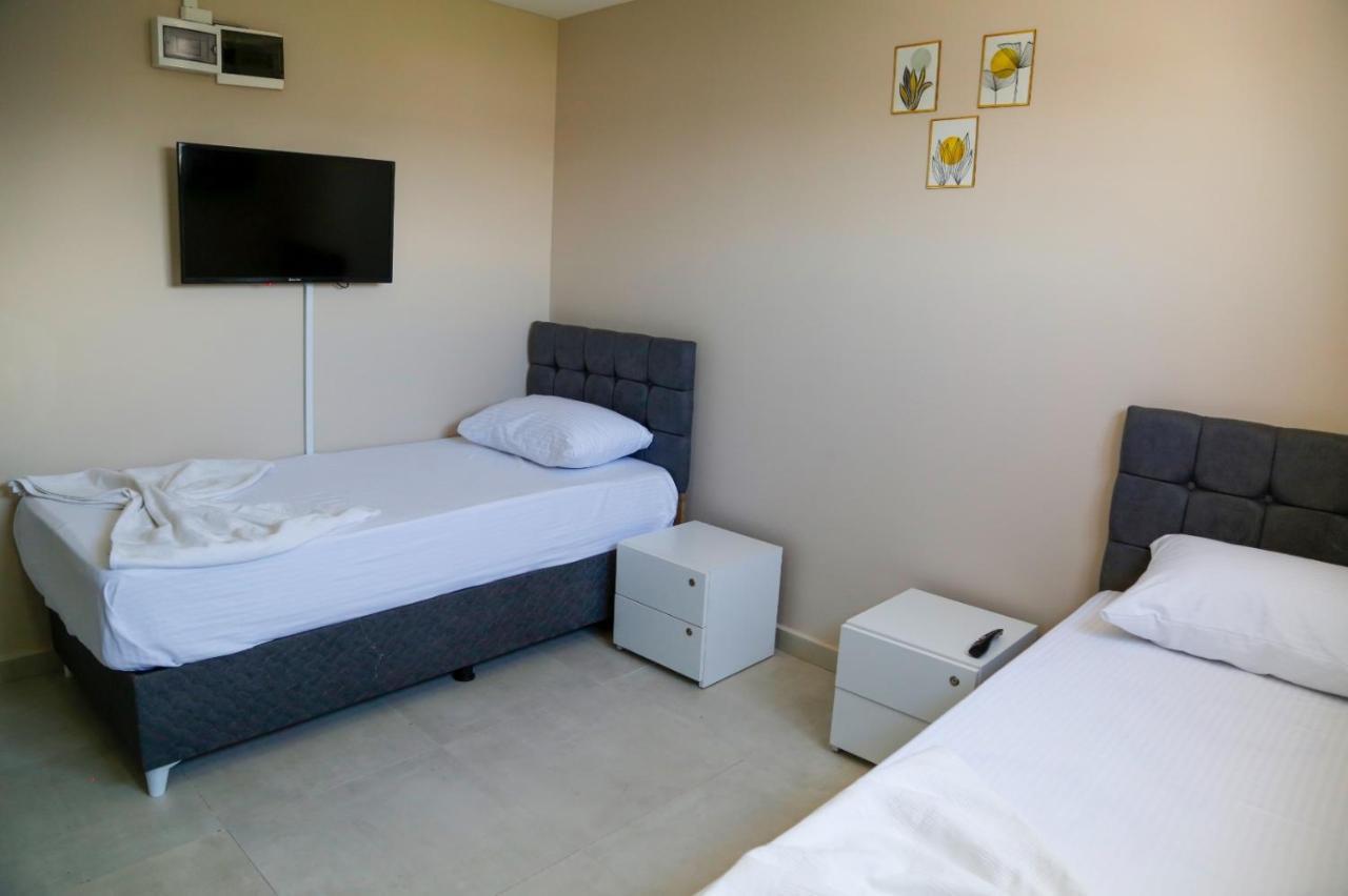 Dea Del Hotel *