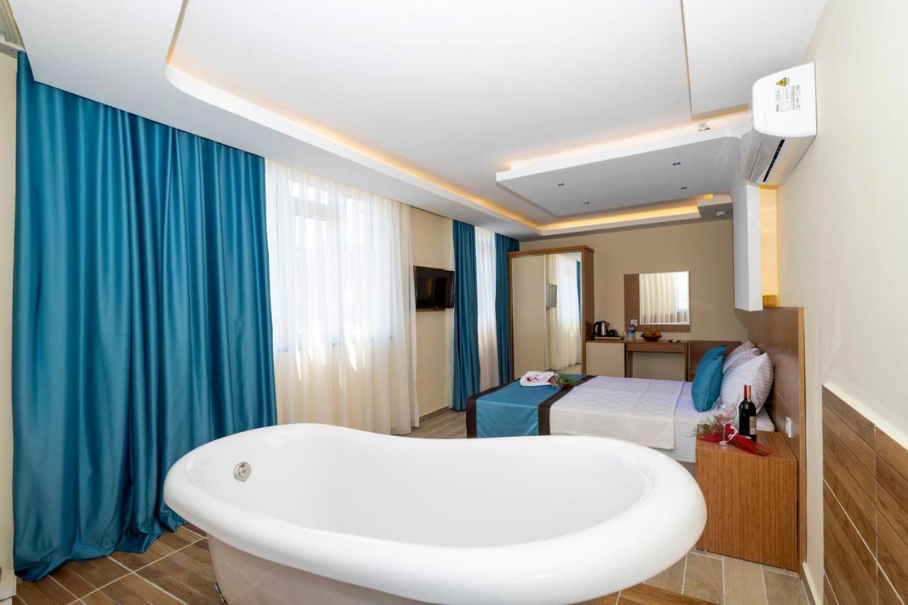 Diamond Luxury 3* Antalya