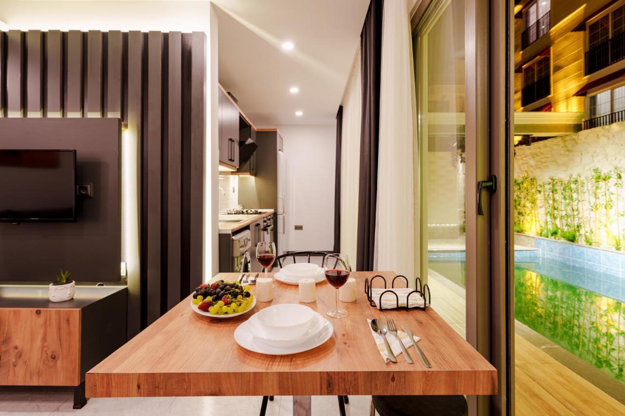Mrt Lara Aparthotel
