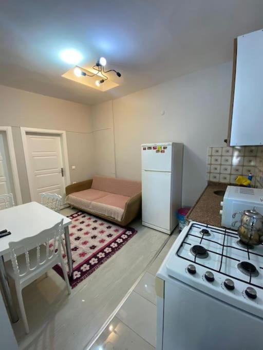 3 Odali Ful Esyali Antalya'nin Kalbinde Ev