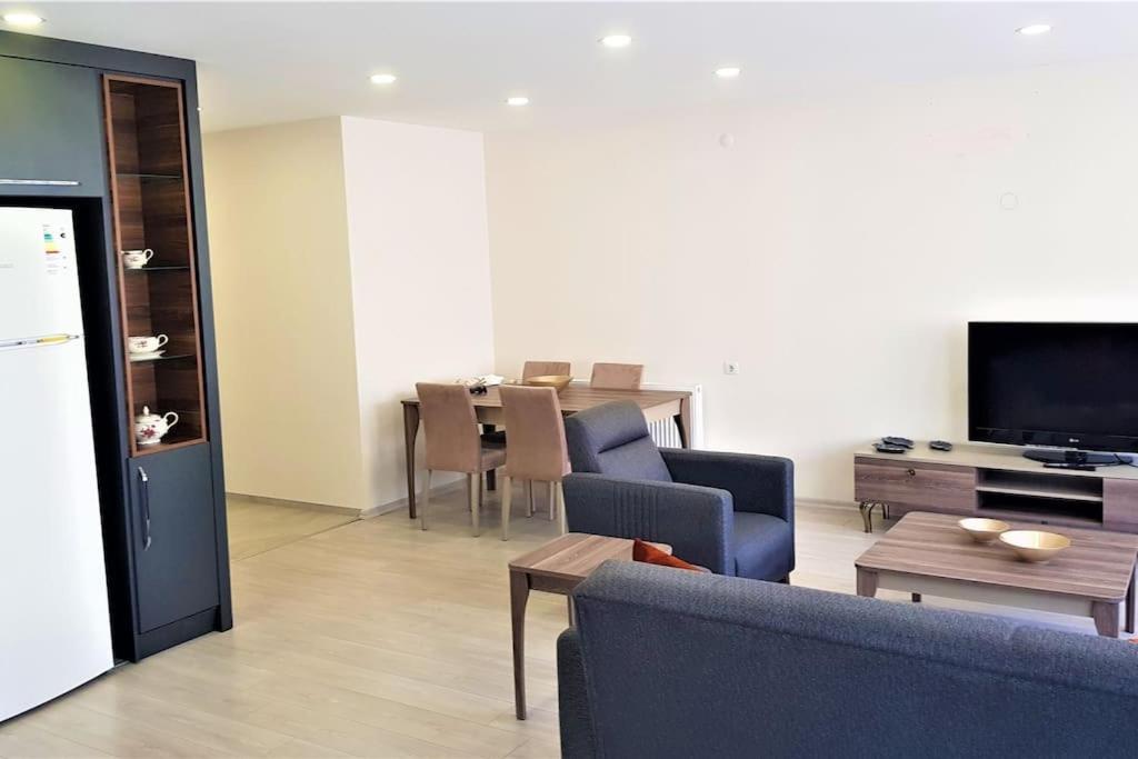 Daire 10 Location, Close To Beaches And Anywhere Antalya