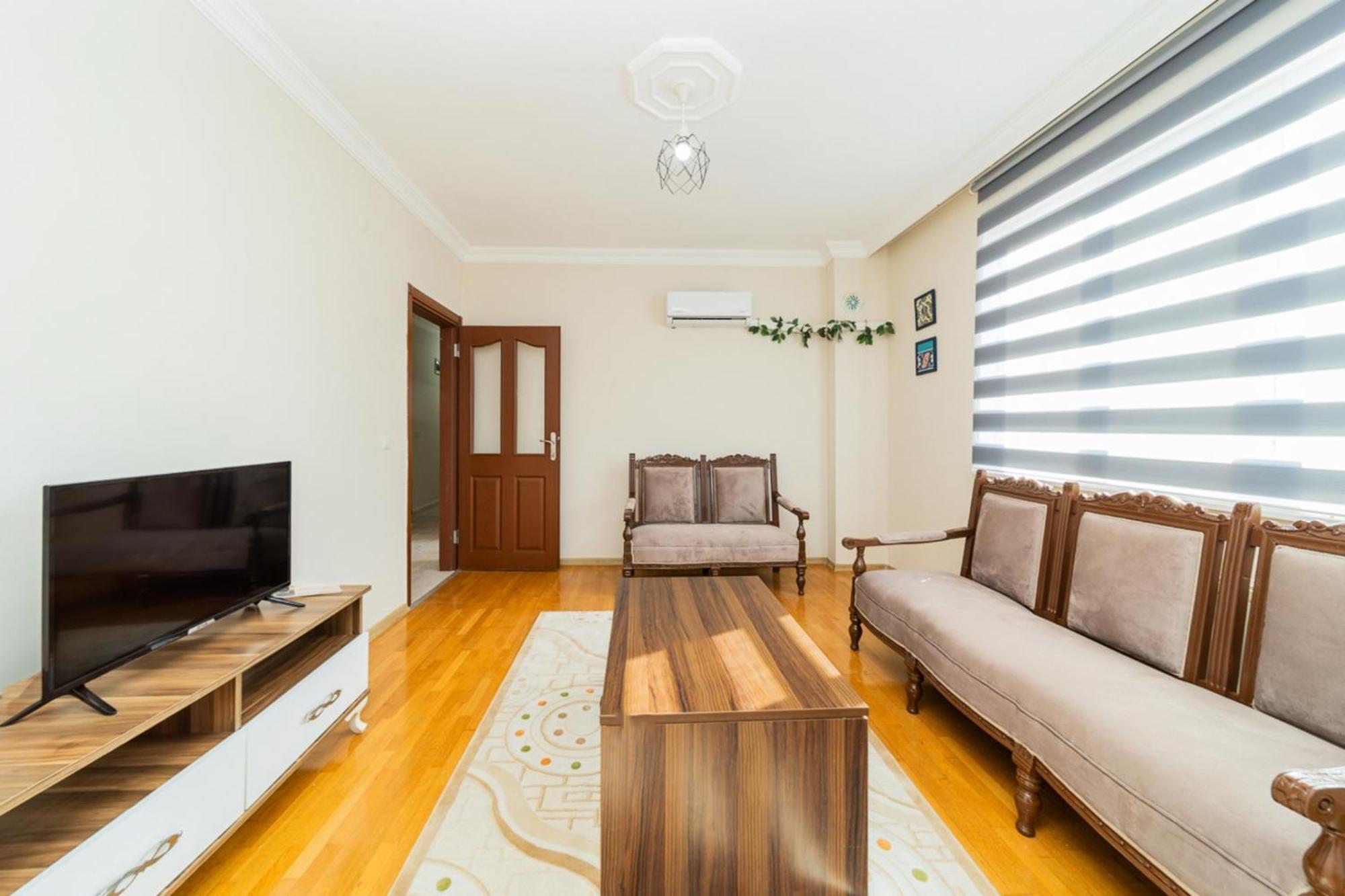 Central Flat W Balcony 10 Min To Hadrian Gates * Antalya