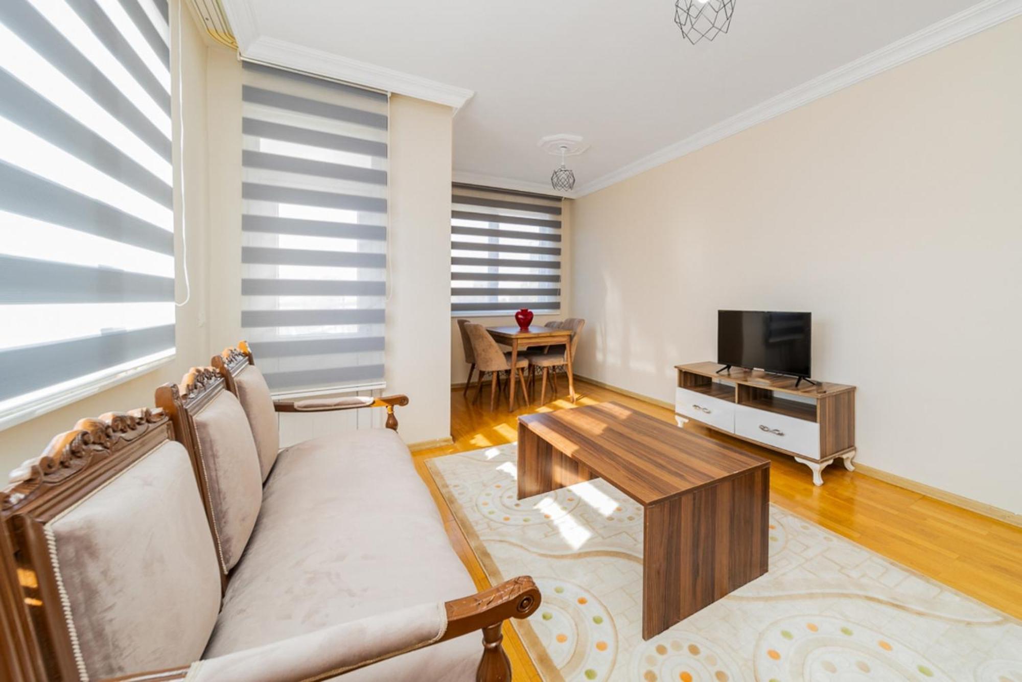 Apartment Central Flat W Balcony 10 Min To Hadrian Gates *