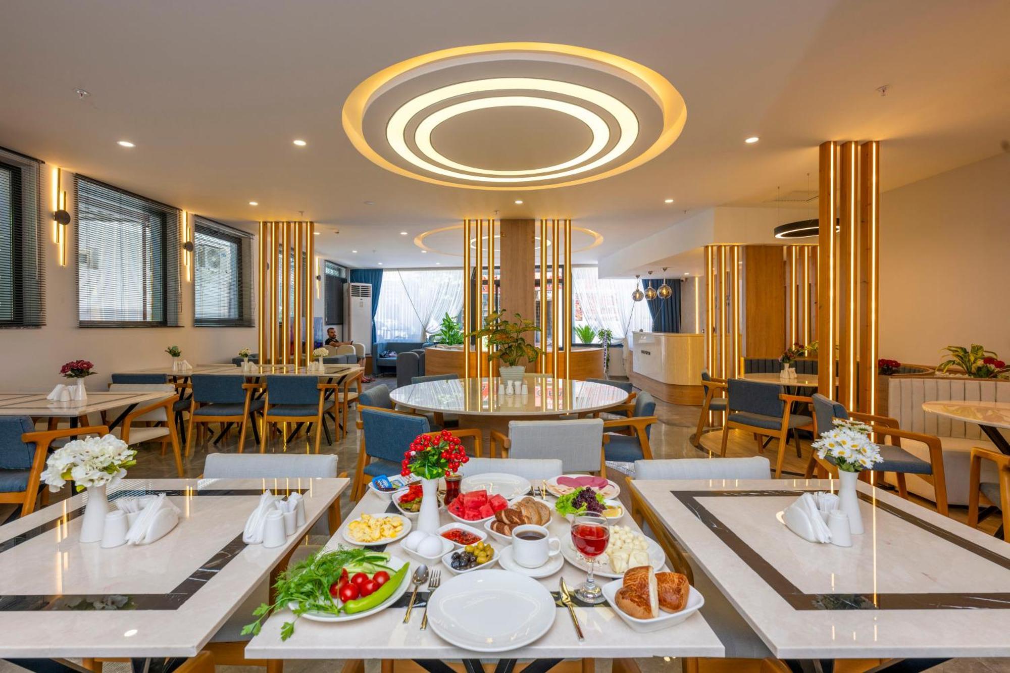 Diamond Luxury 3*