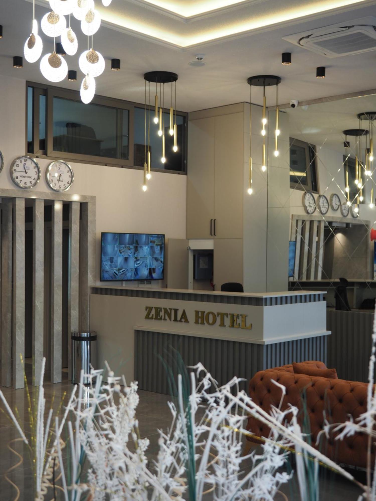 Otel Zenia *