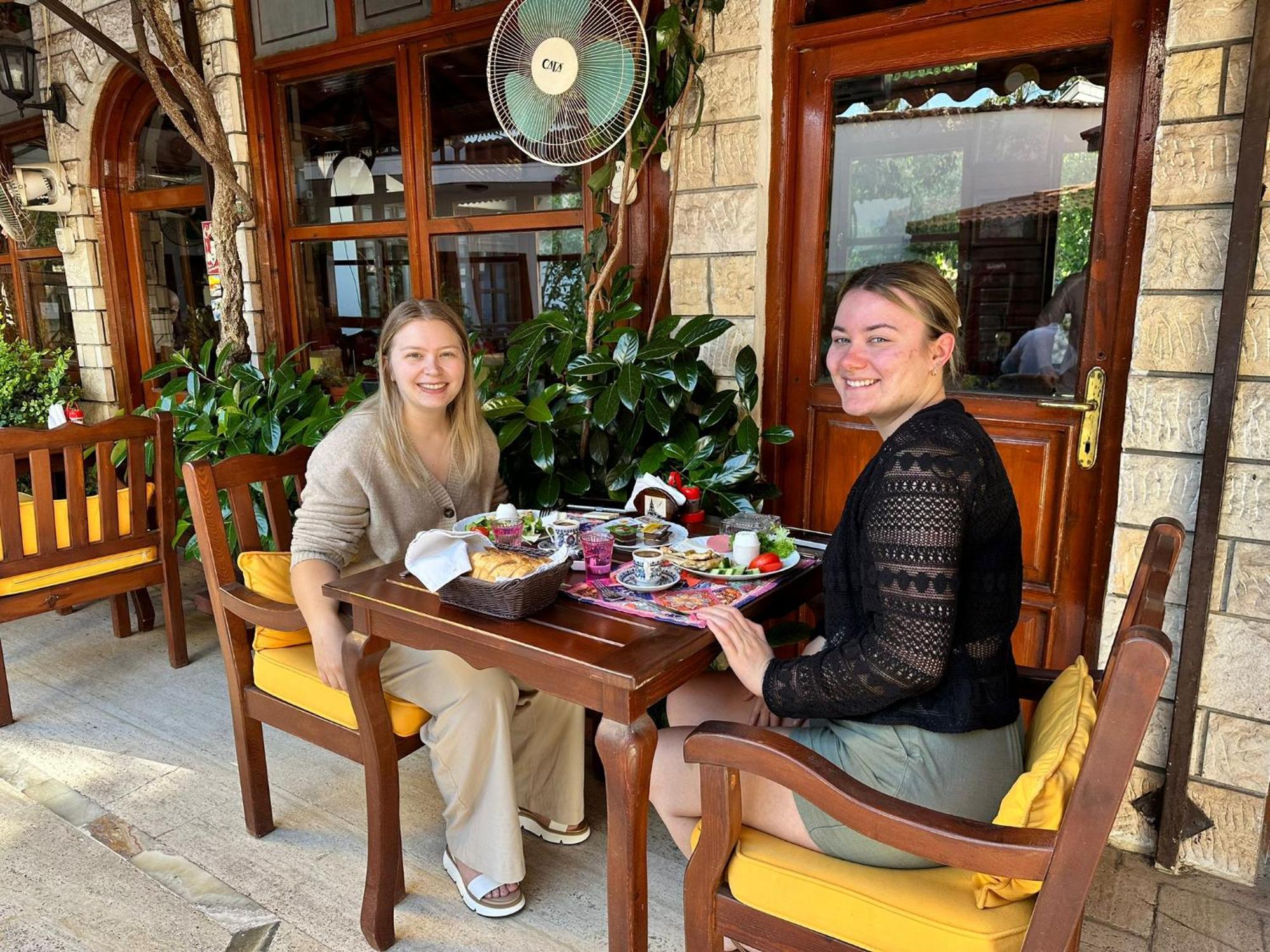 Karyatit Kaleici 2* Antalya