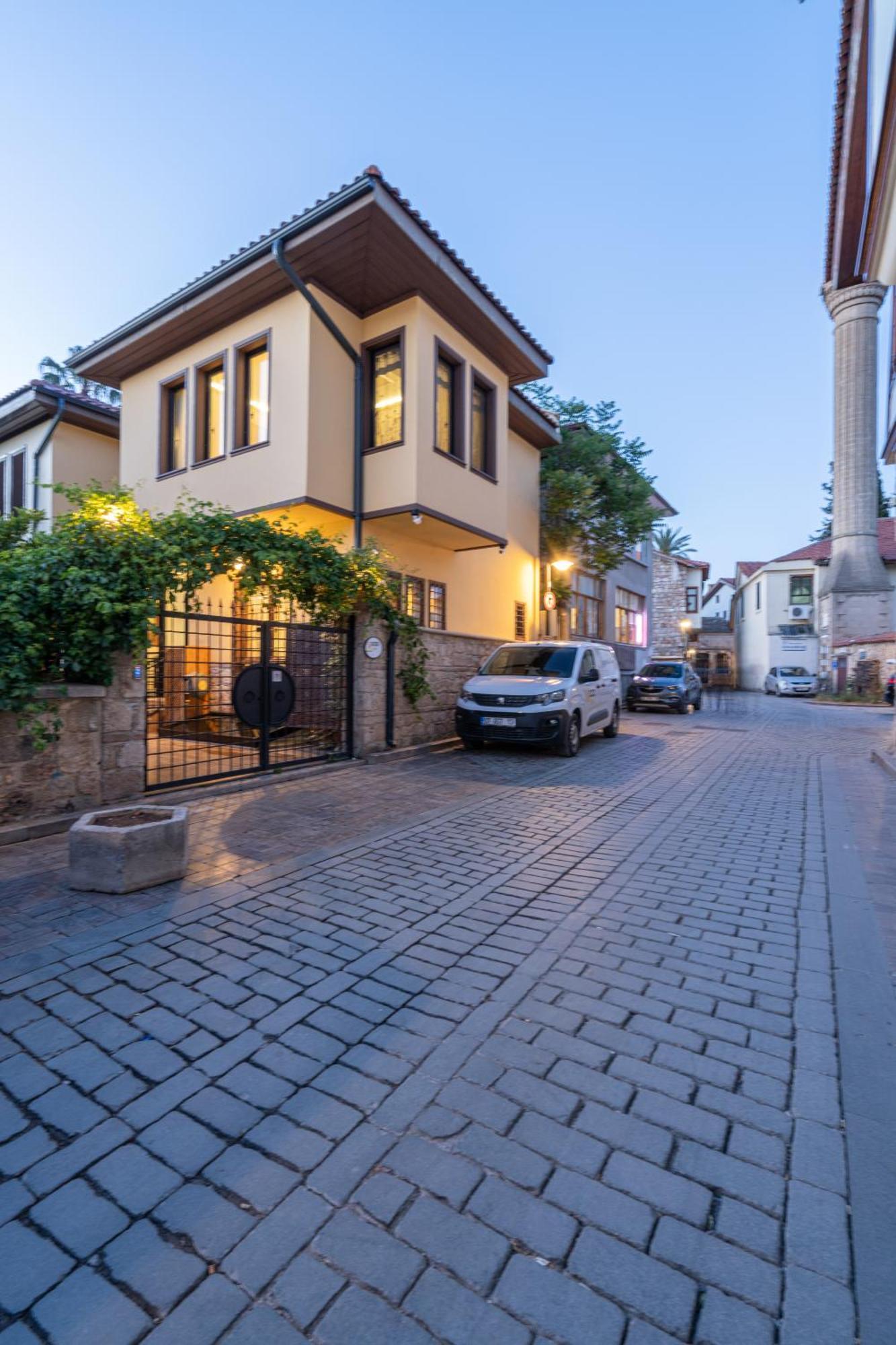 Cozy In Oldtown Kaleici Villa