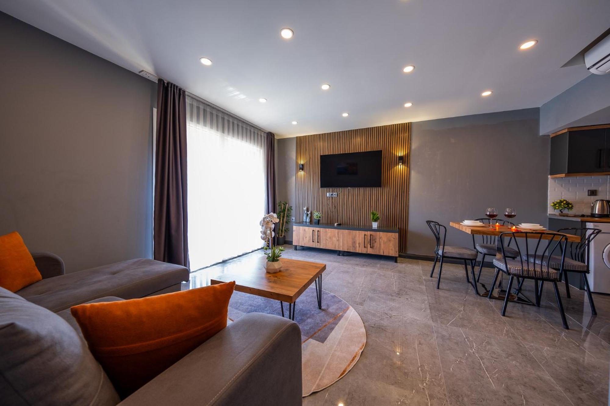 Mrt Lara Aparthotel *