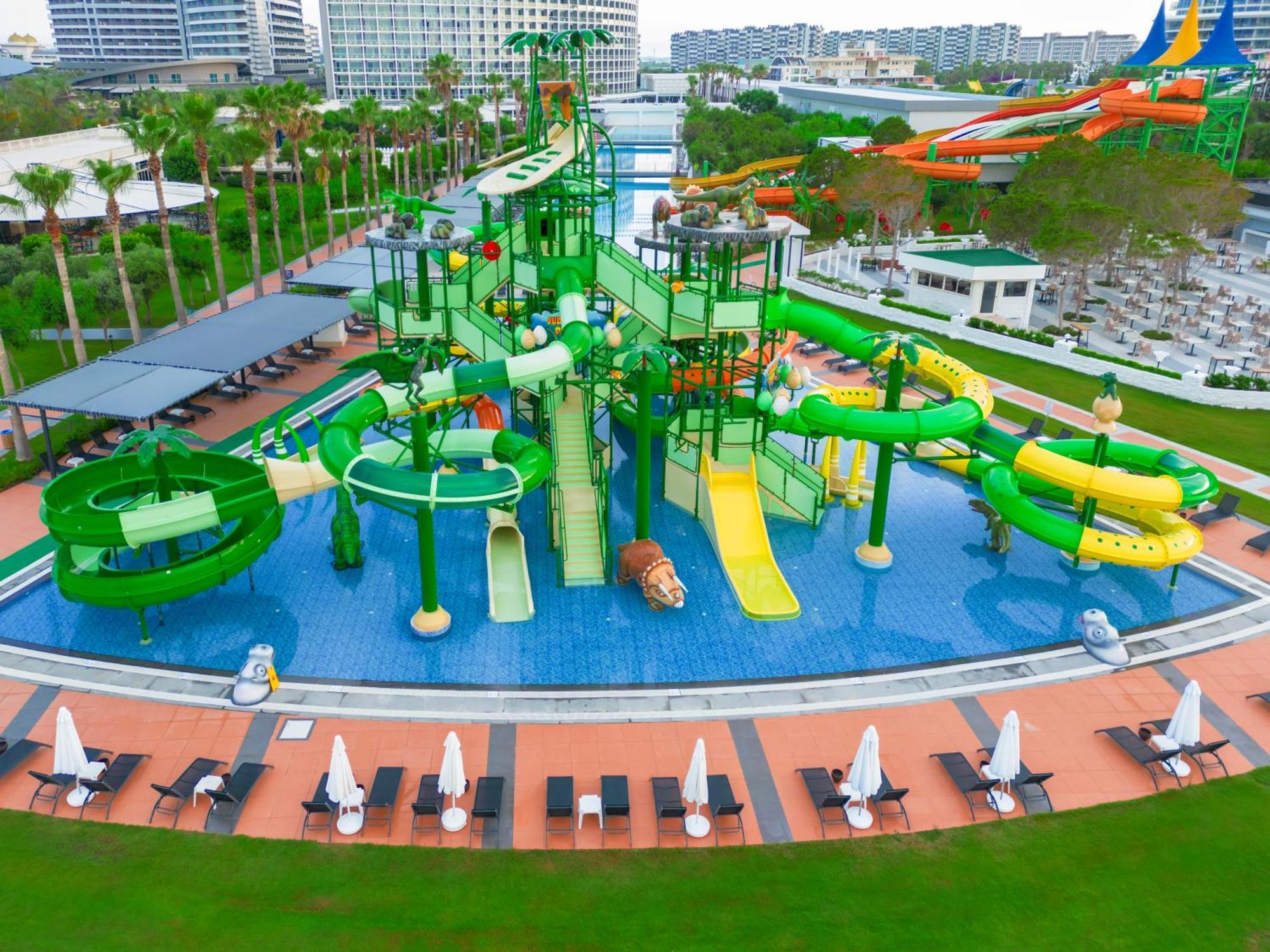 Crystal Centro - Ultimate Resort *
