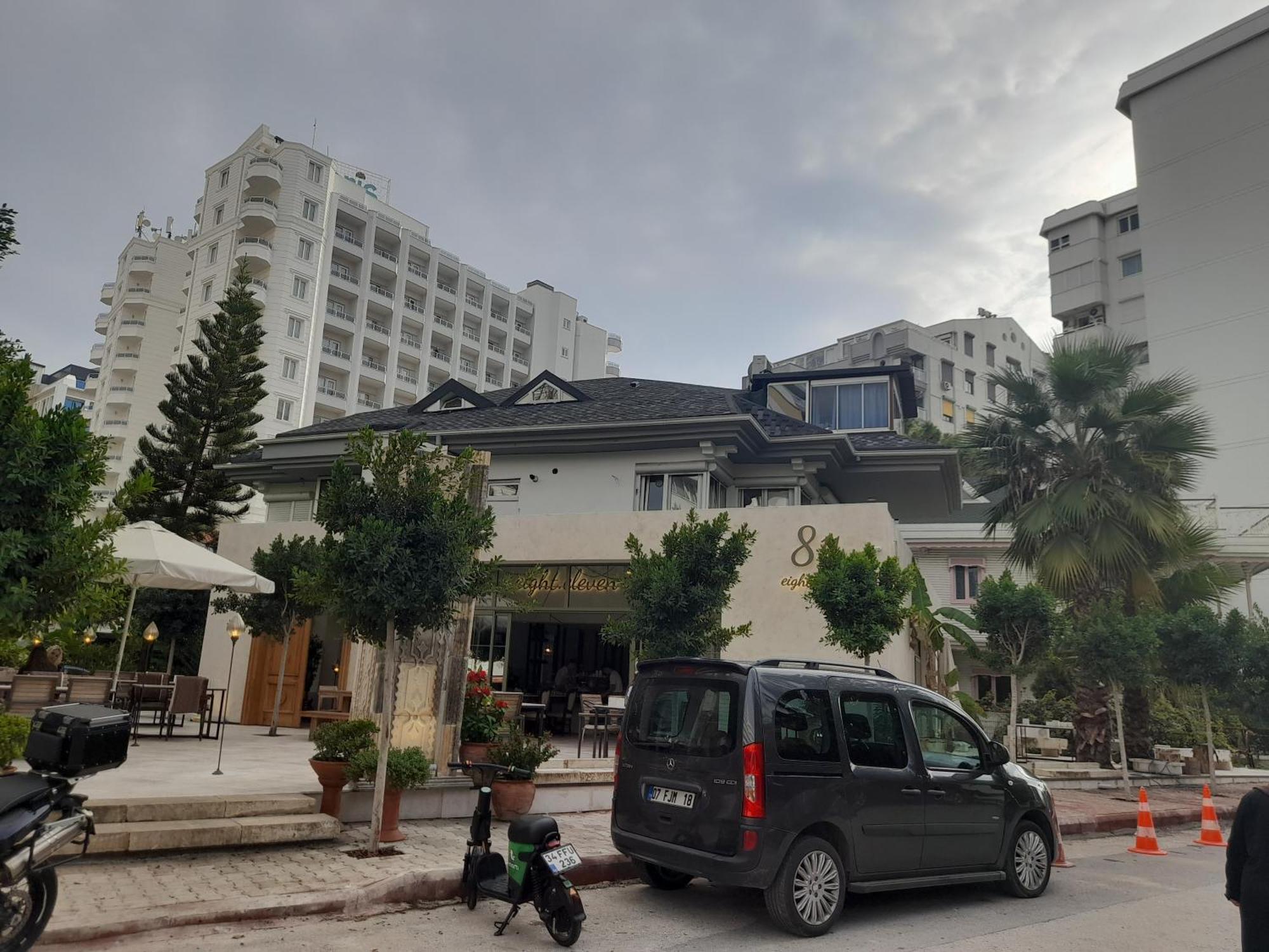 Apartment Close To The Sea In The Of *