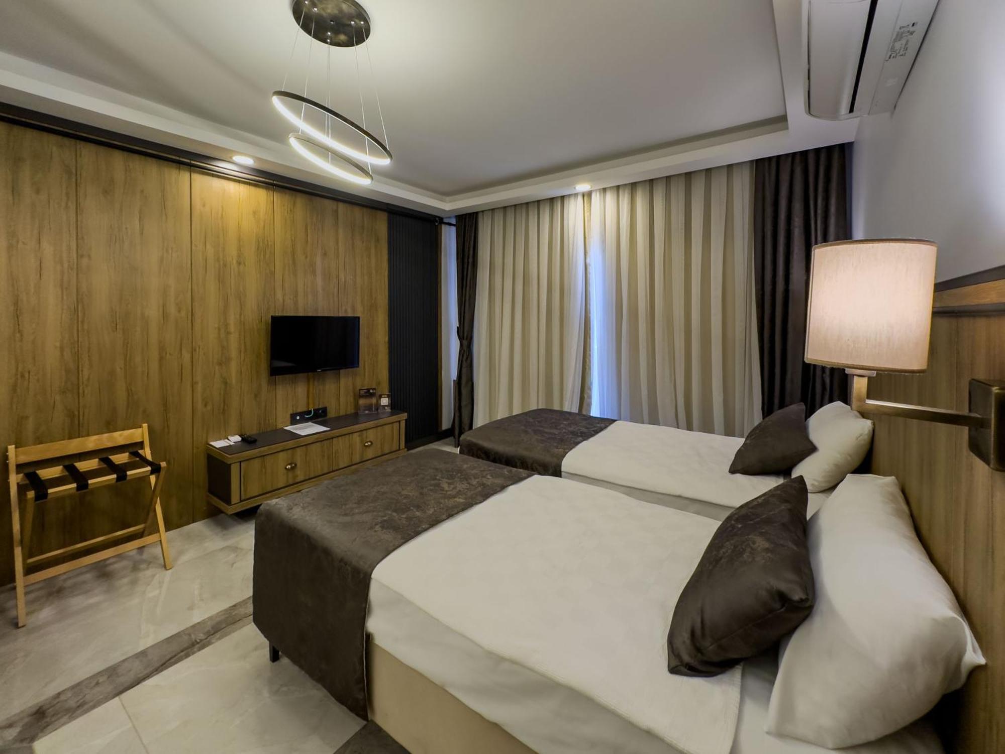 Quality Gold Hotel Antalya