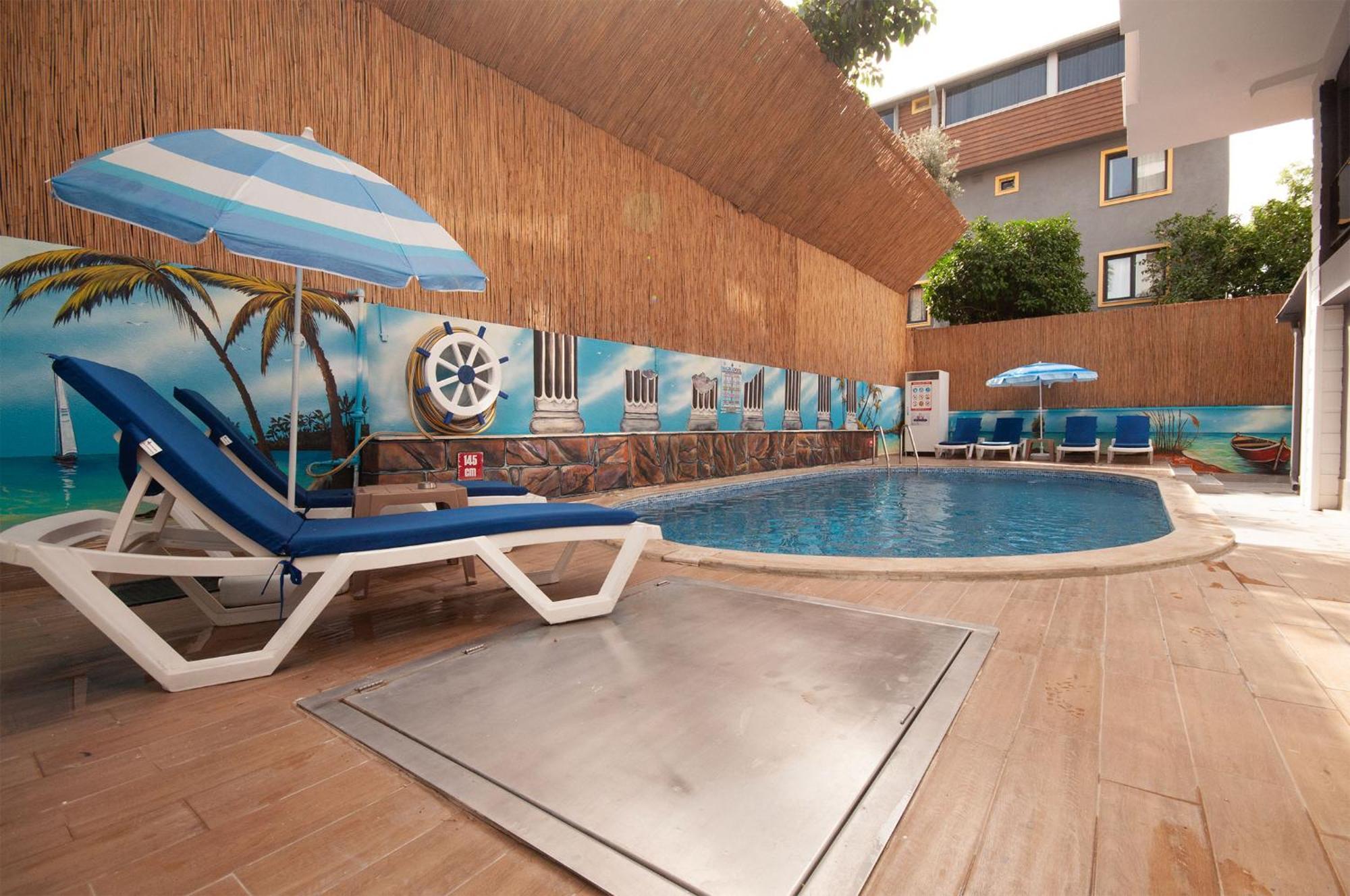 Microyal Hotel 2*