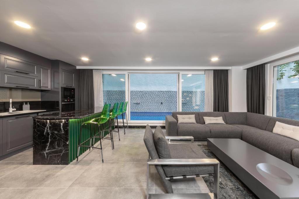 Denize 200m Sehir Merkezi Bahce * Antalya