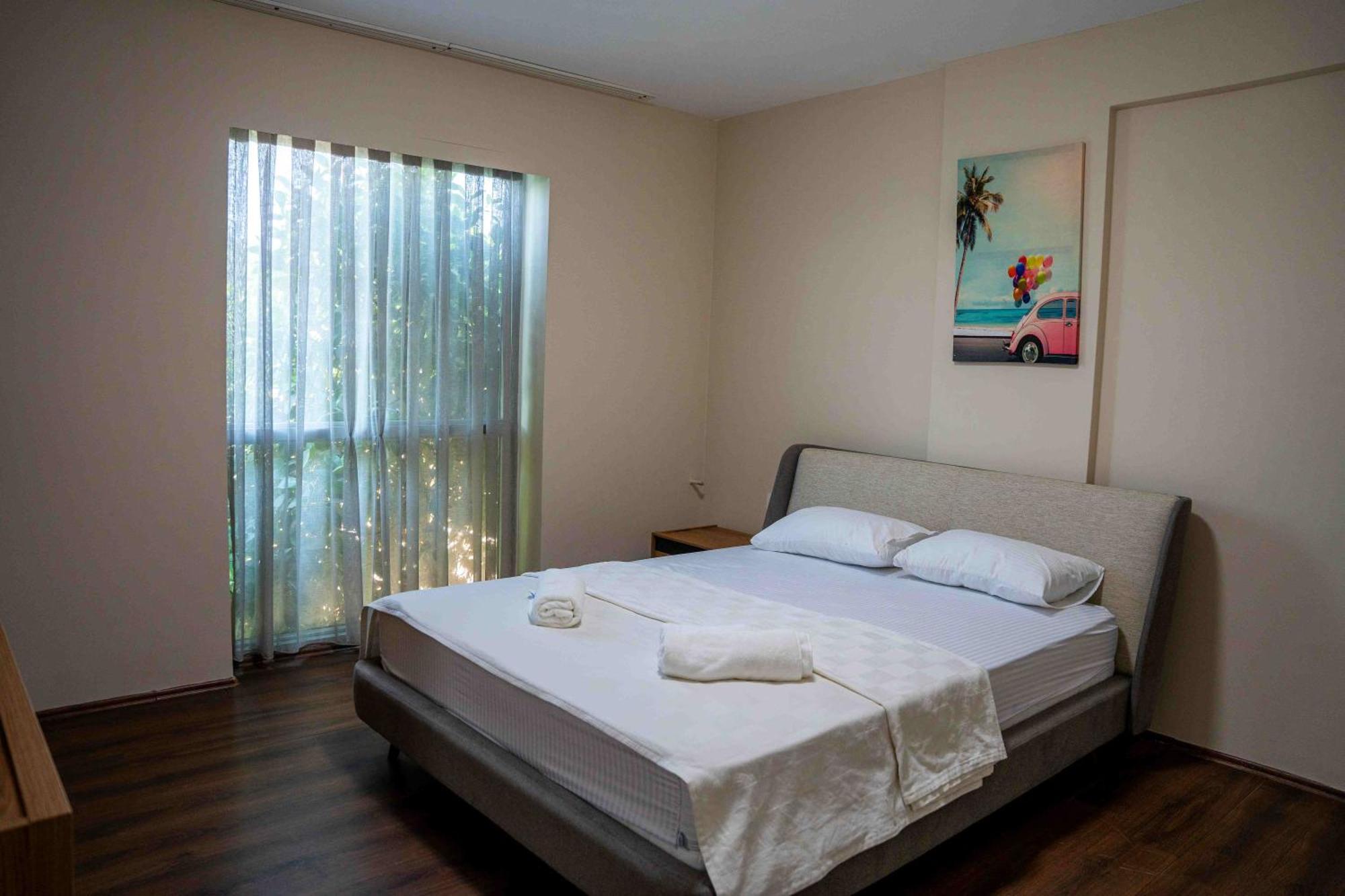 Apartment Lara Breeze Homes