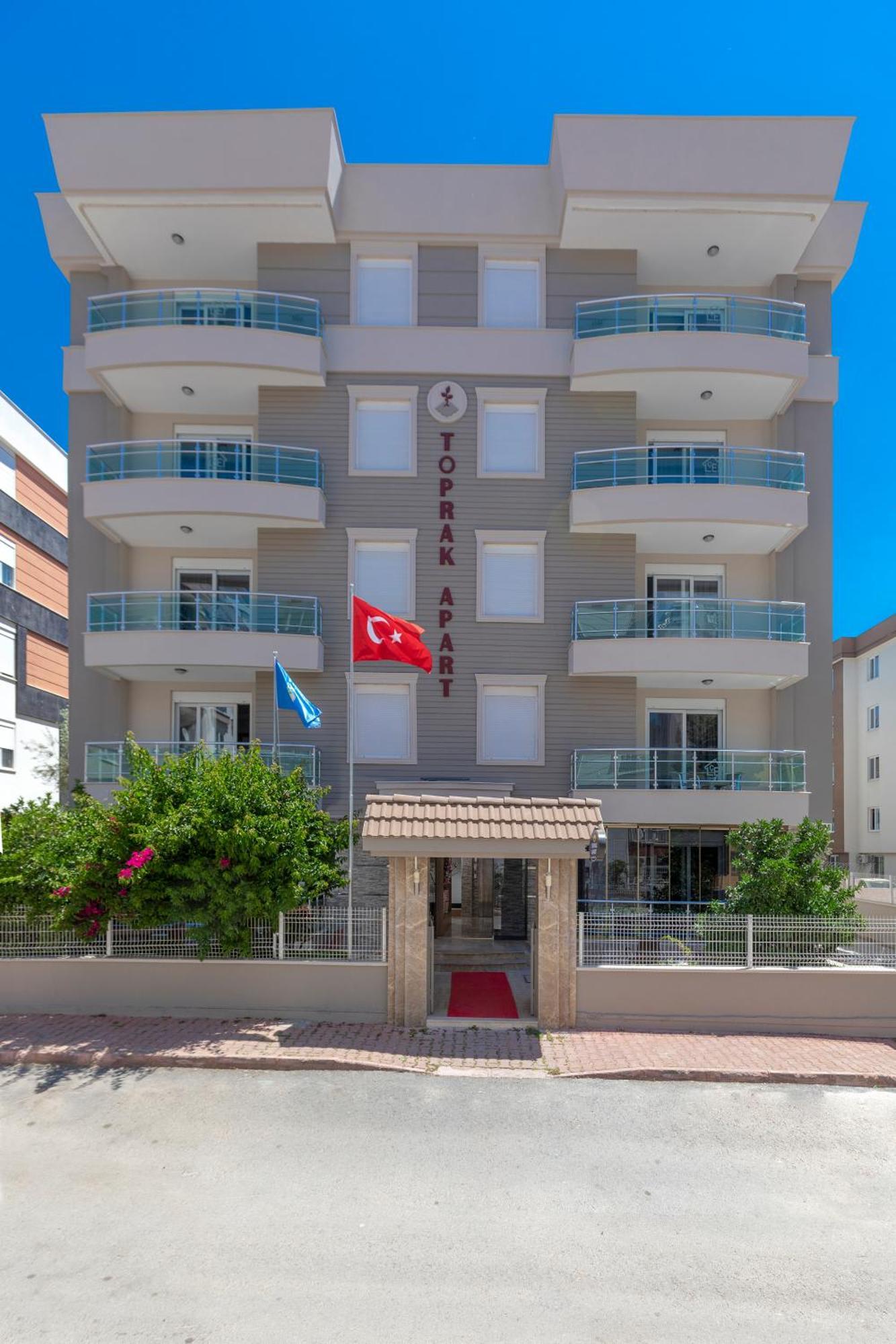 Apartment Toprak *