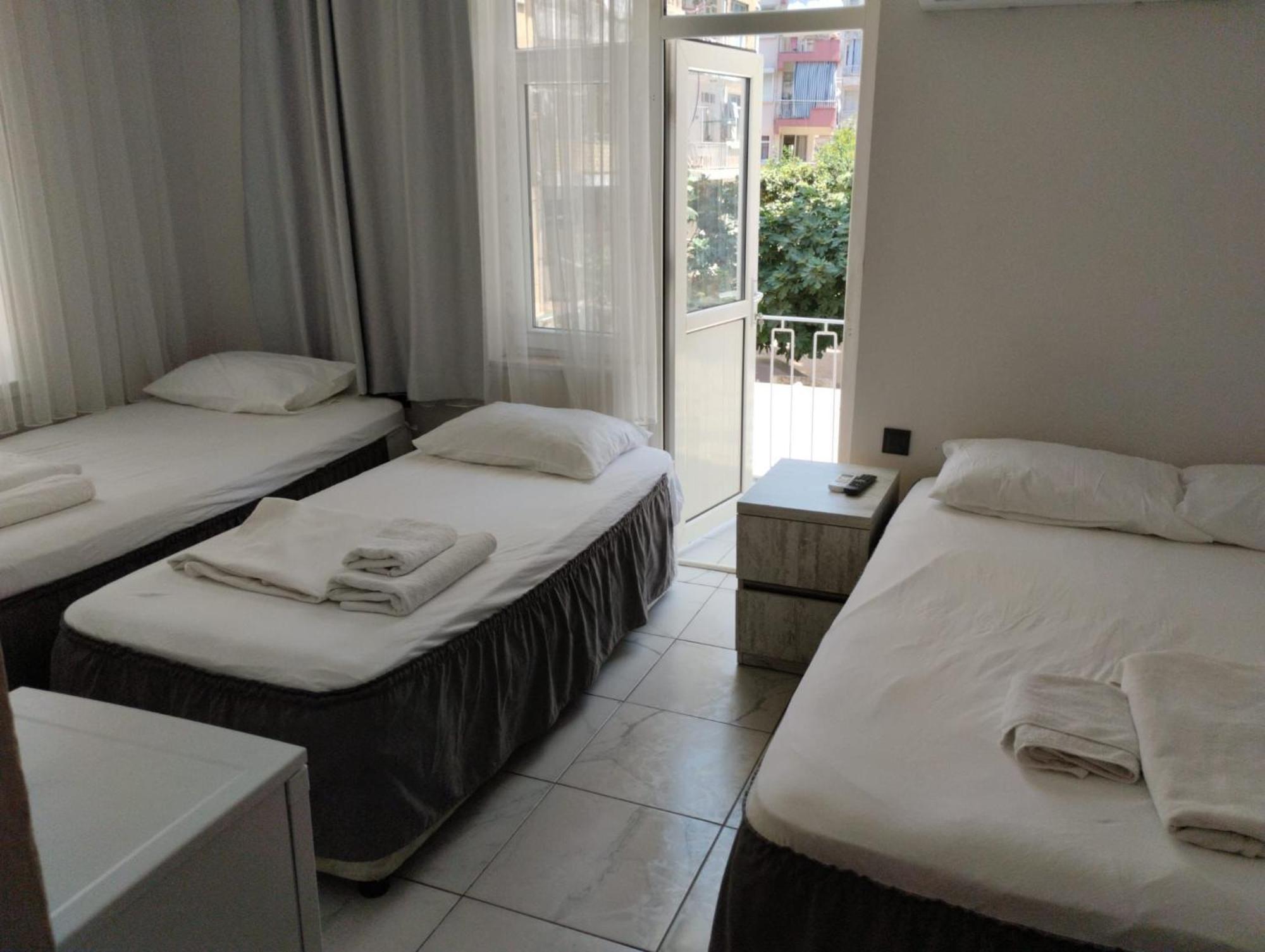 Hostel Atlas