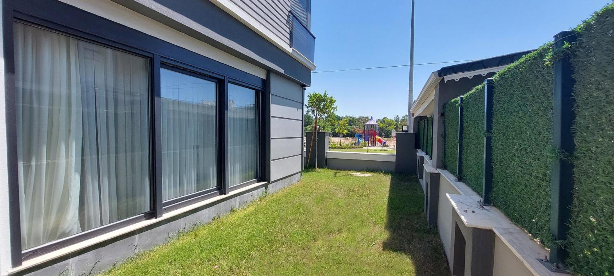 Apartment New Flat With Big Living Spaces 1 Near By Lara *