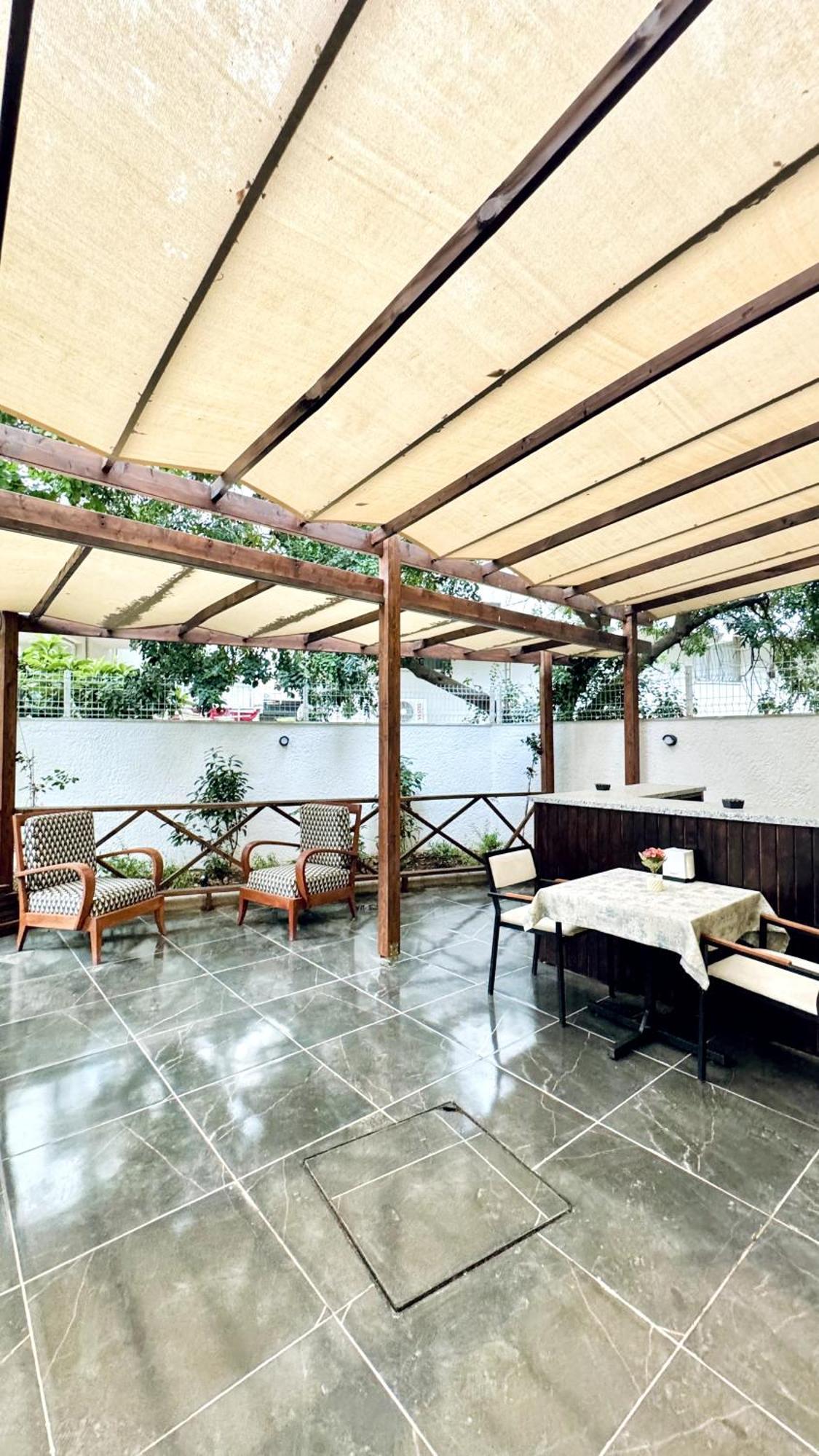 Toprak Otel *