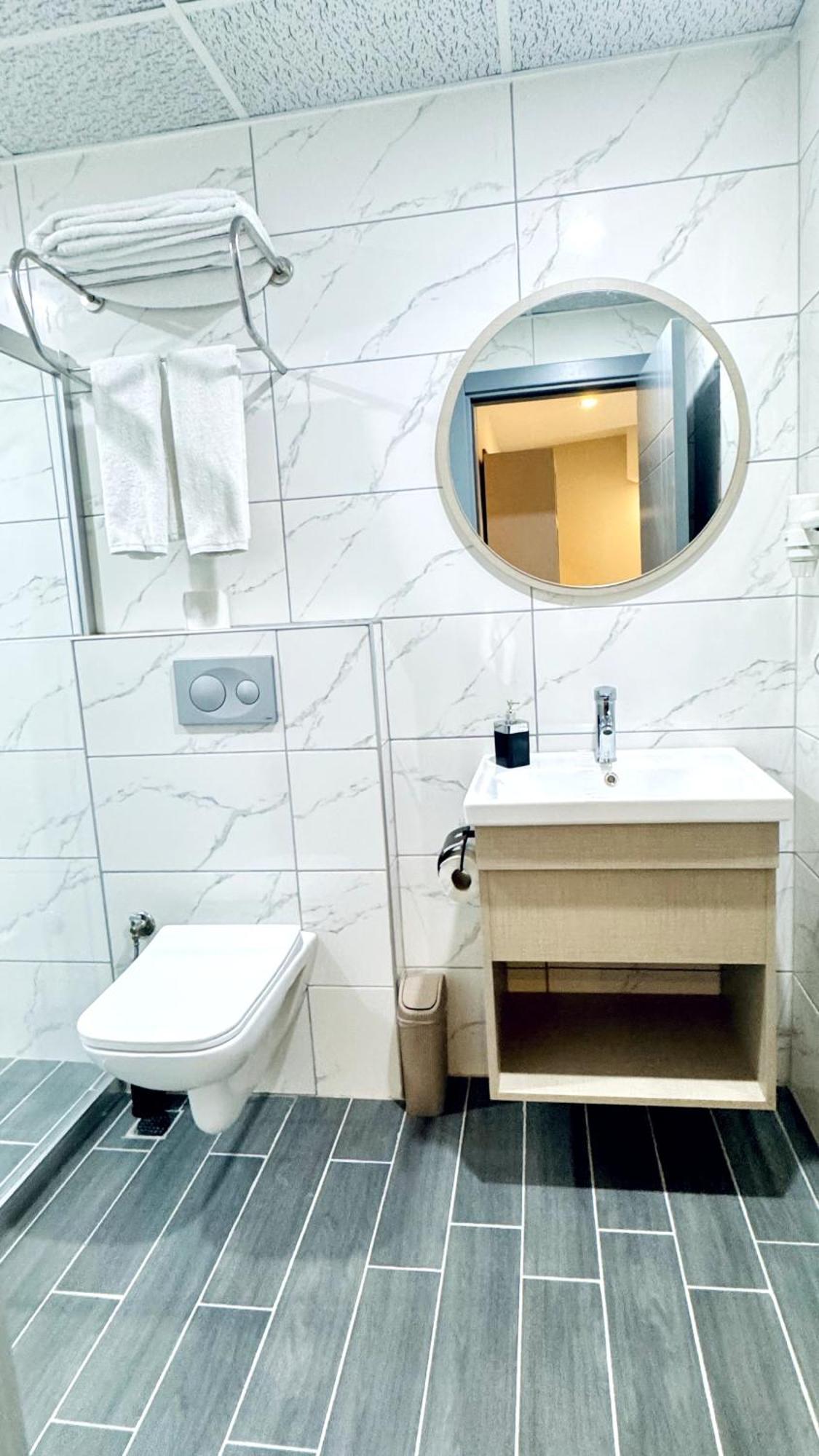 Toprak Otel