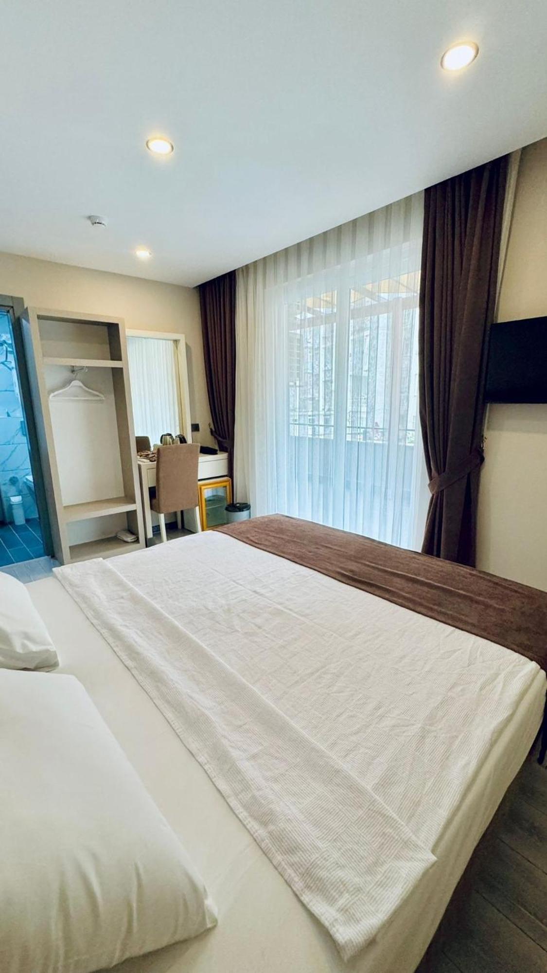 Otel Toprak *