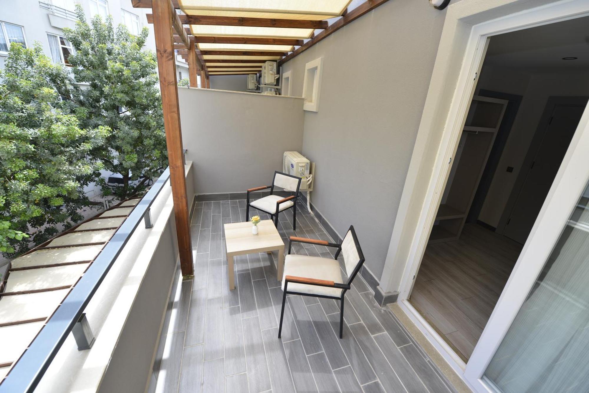 Otel Toprak *