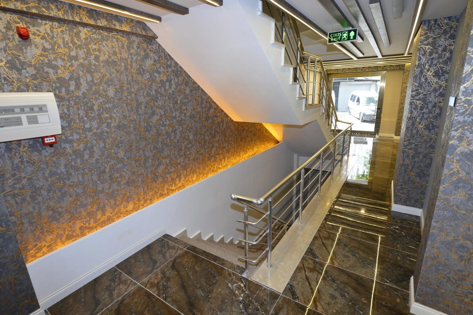 Toprak Otel