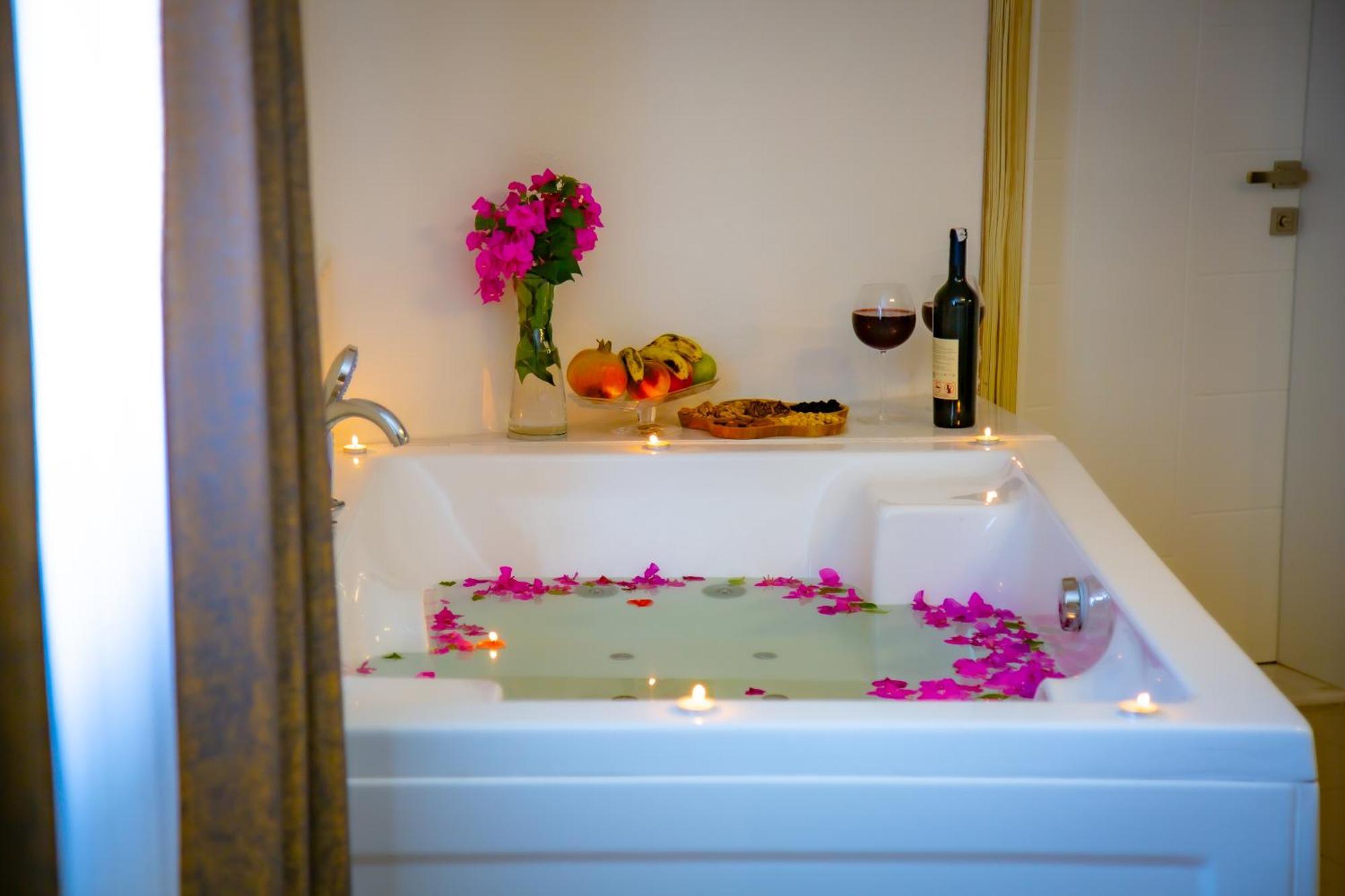 Hotel Bloomtalya *