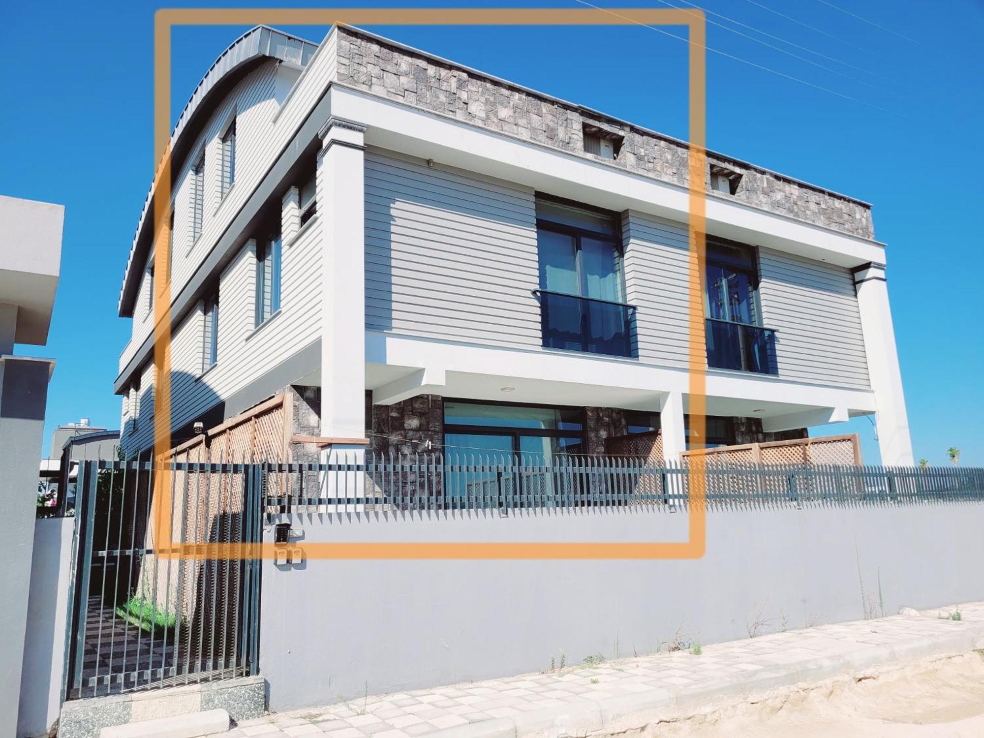Oldskool Close To Lara Villa Antalya