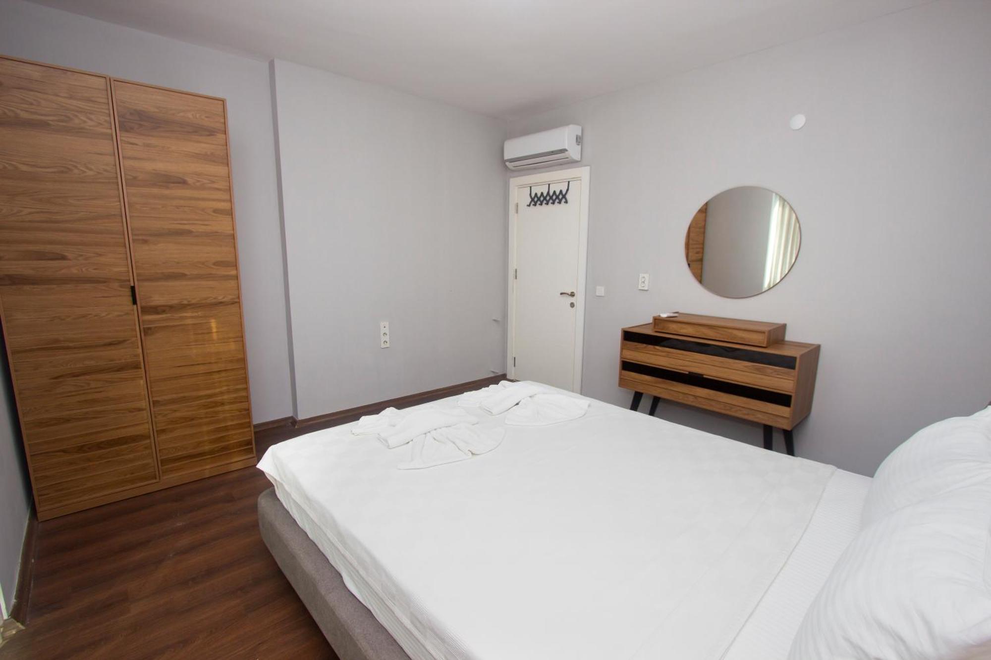 Lara Breeze Homes Apartment