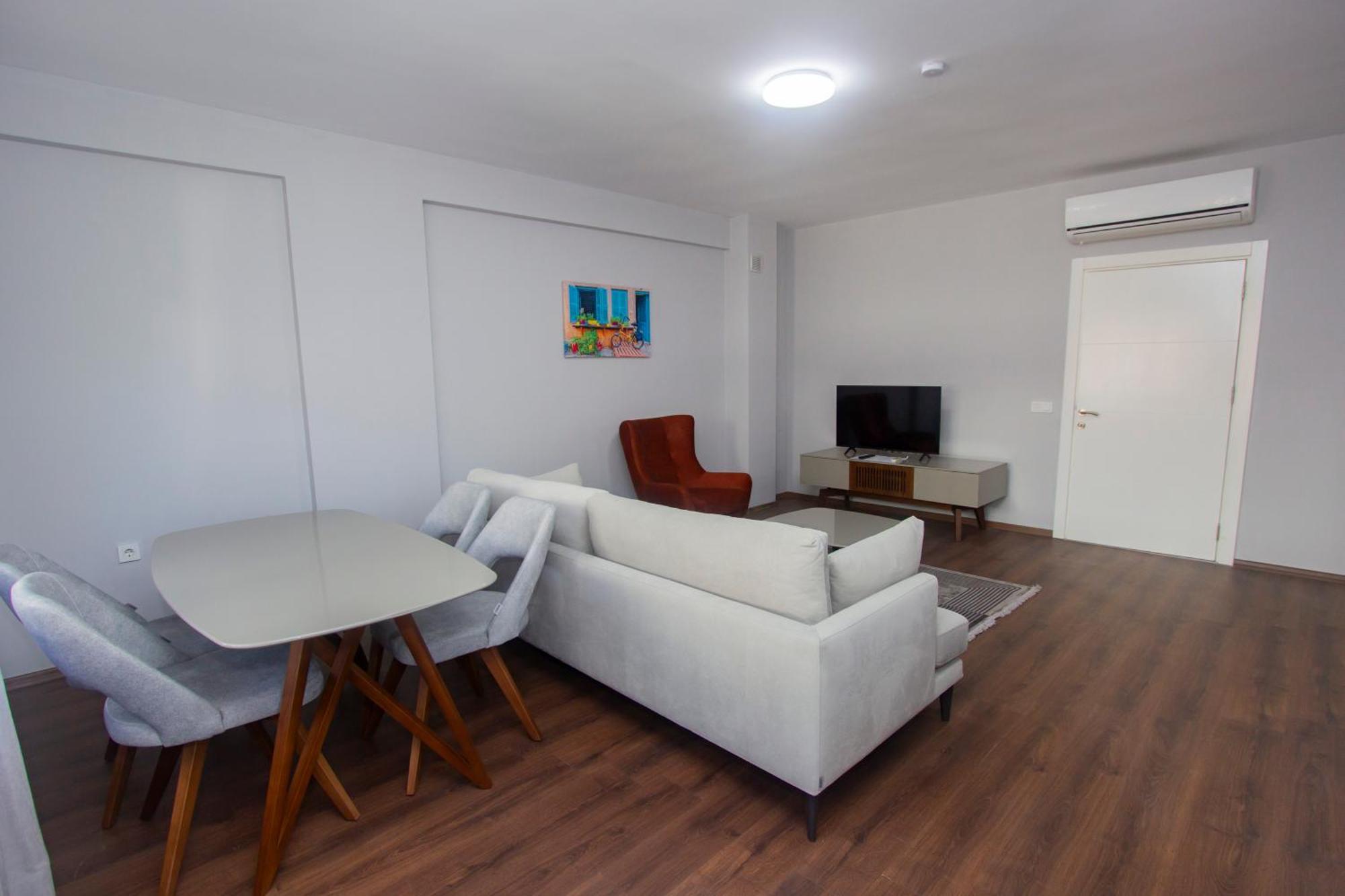 Lara Breeze Homes *