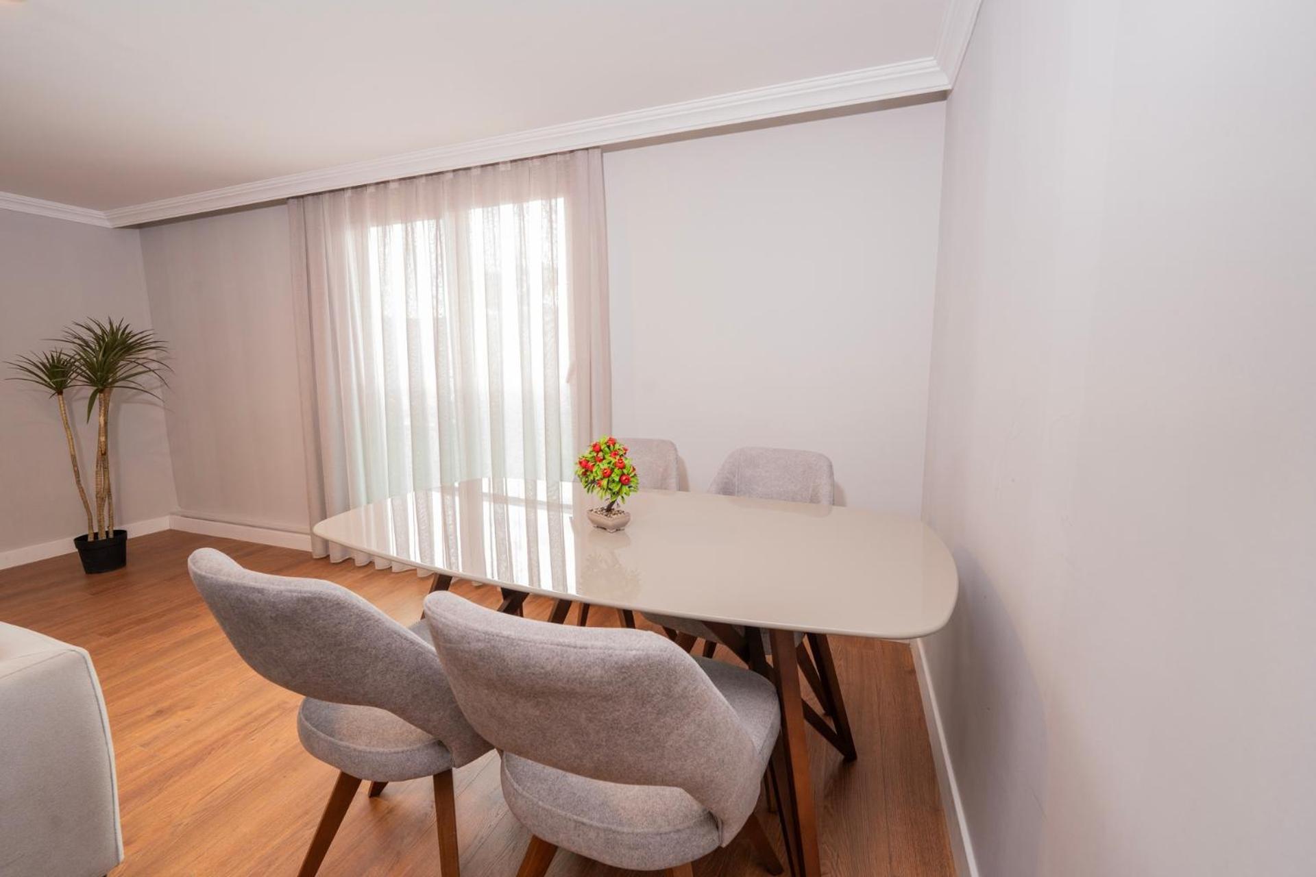 Lara Breeze Homes