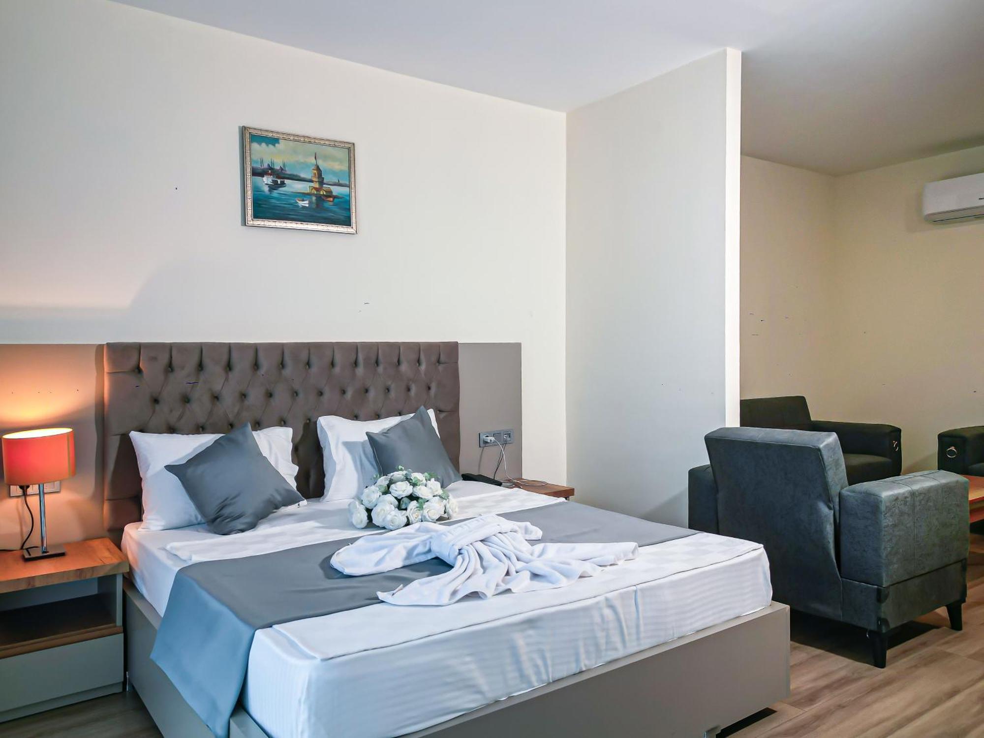 Hotel Lara Street *