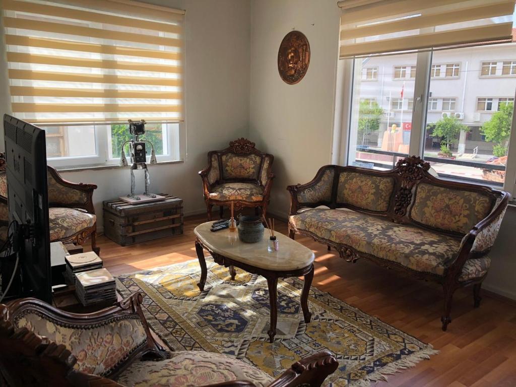 Merkez Kaleici Muhtesem Balkonlu Apartment *